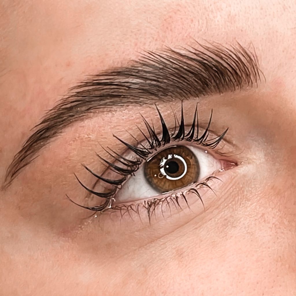 groomed brows at dermaLUX